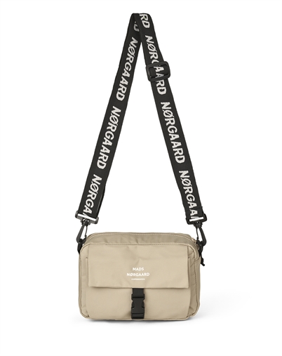 Mads Nørgaard -Tian Fae Tasche - Overland Teak